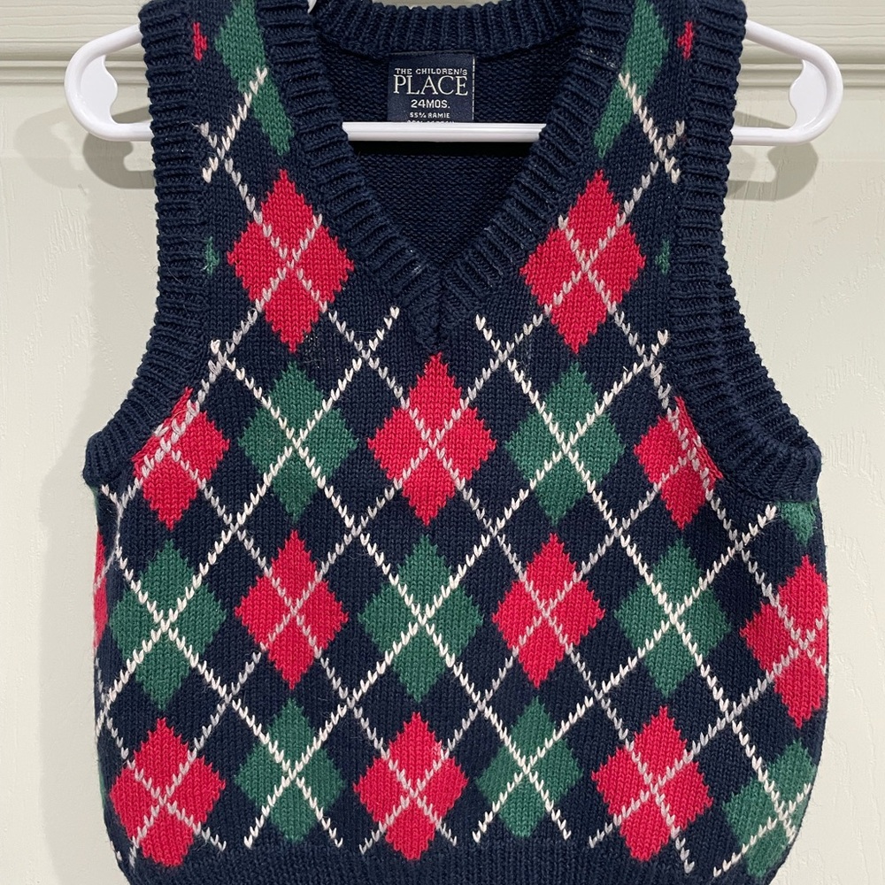 The Children's Place Argyle Sweater Red and Green